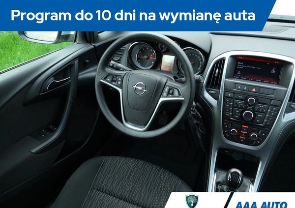 Opel Astra cena 45000 przebieg: 62427, rok produkcji 2019 z Blachownia małe 232